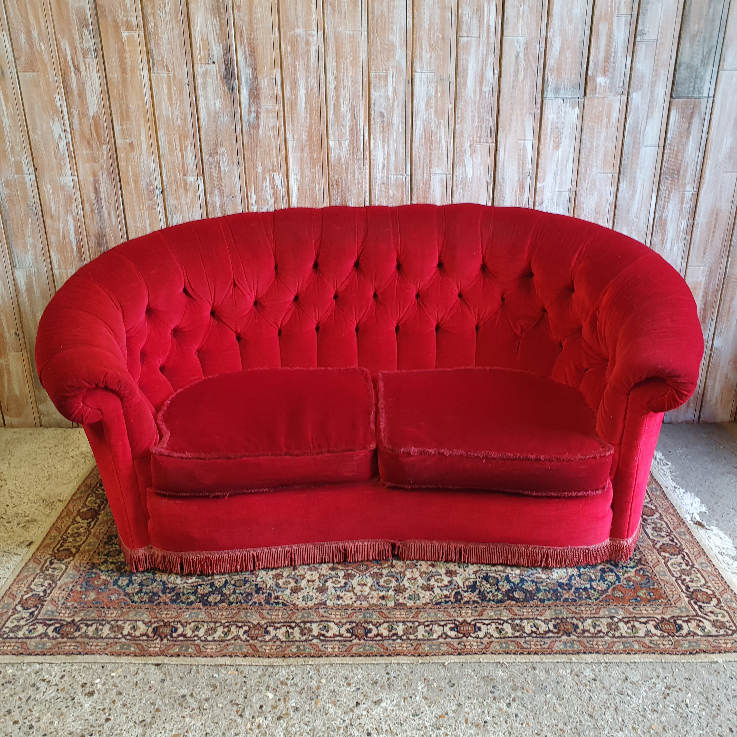 253 ROBYN Red Vintage Sofa ?v=1583008820